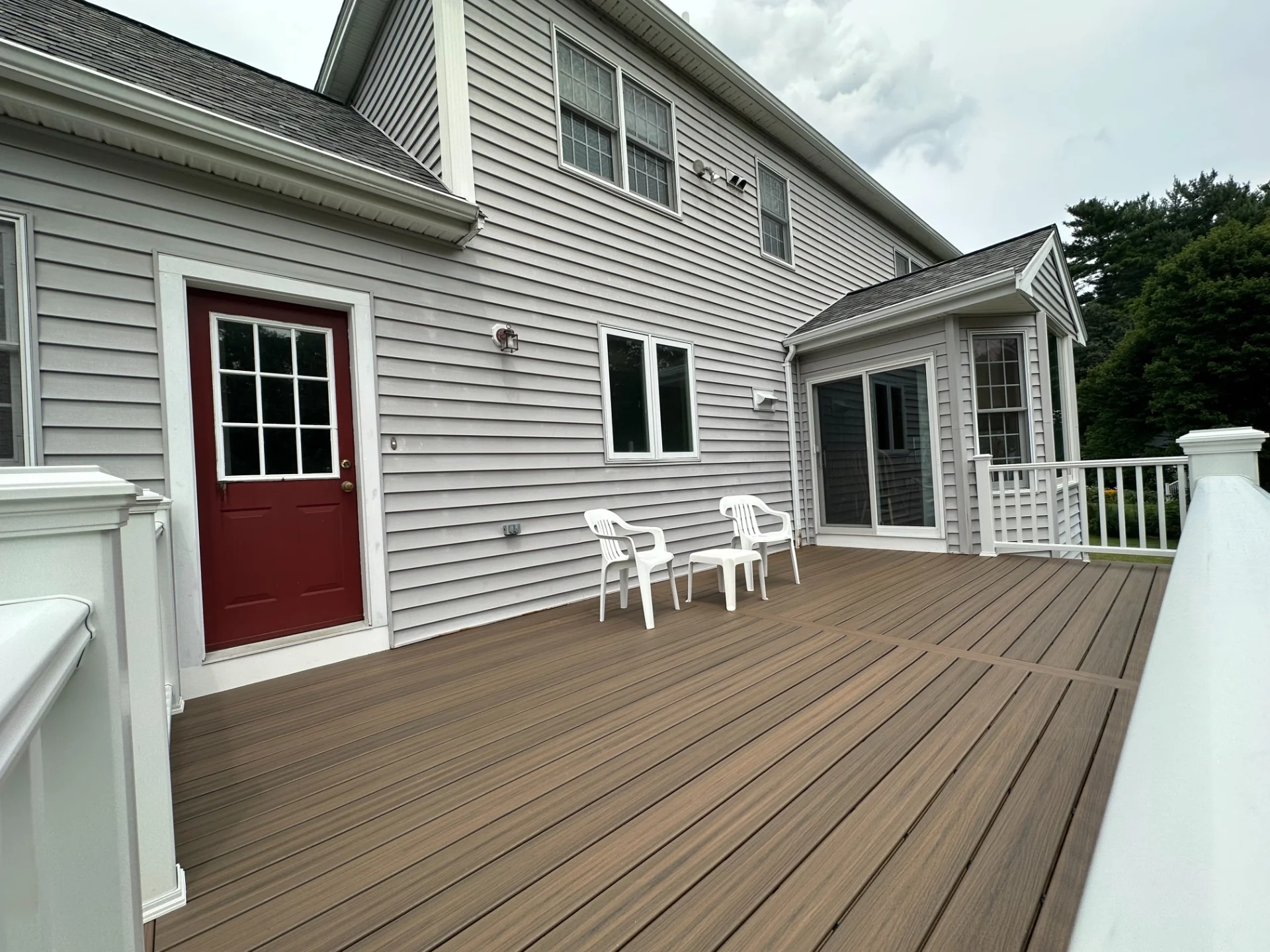 Versatile Deck Styles for Any Space​