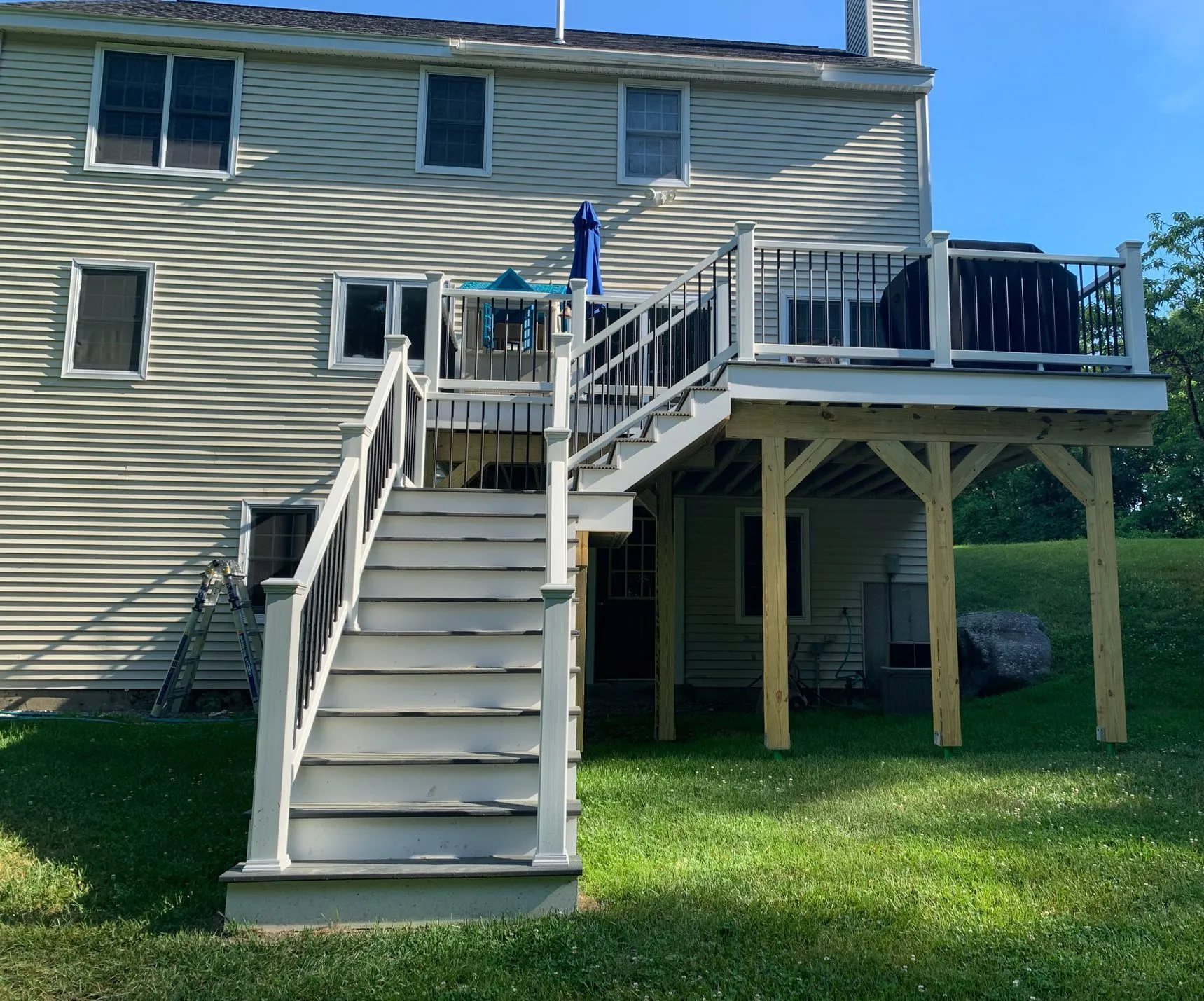 Custom Deck Builder in Barre, MA | Worcester County | Deck It